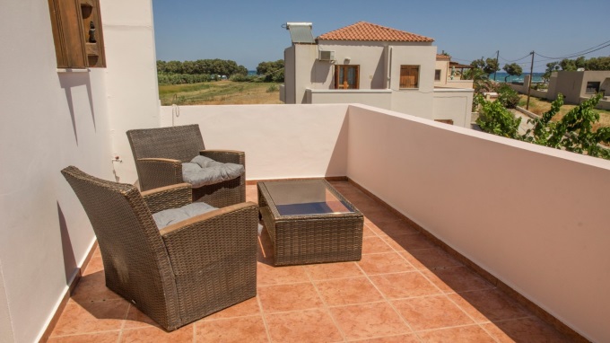 Detached 3 Bedroom House with a Private Pool For Sale in Tavronitis - 59