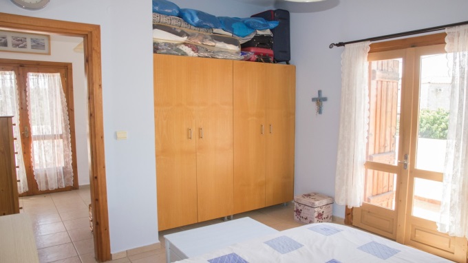 Detached 3 Bedroom House with a Private Pool For Sale in Tavronitis - 49