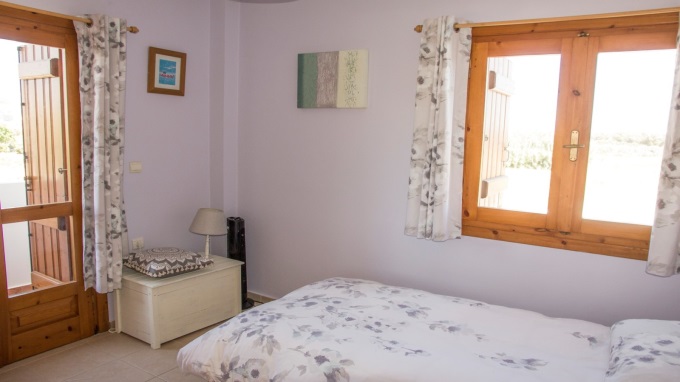 Detached 3 Bedroom House with a Private Pool For Sale in Tavronitis - 39