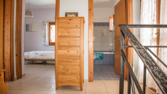 Detached 3 Bedroom House with a Private Pool For Sale in Tavronitis - 57