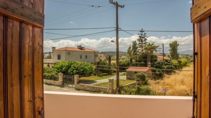 Detached 3 Bedroom House with a Private Pool For Sale in Tavronitis - 24