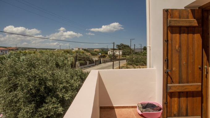 Detached 3 Bedroom House with a Private Pool For Sale in Tavronitis - 38
