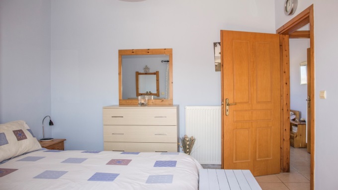 Detached 3 Bedroom House with a Private Pool For Sale in Tavronitis - 58