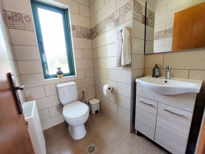 Stunning 4 Bedroom Detached Villa with Pool For Sale in Kambia - 20