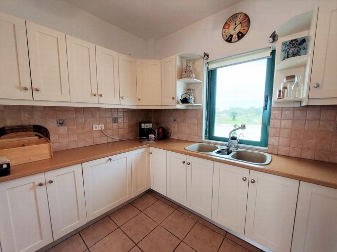 Stunning 4 Bedroom Detached Villa with Pool For Sale in Kambia - 10