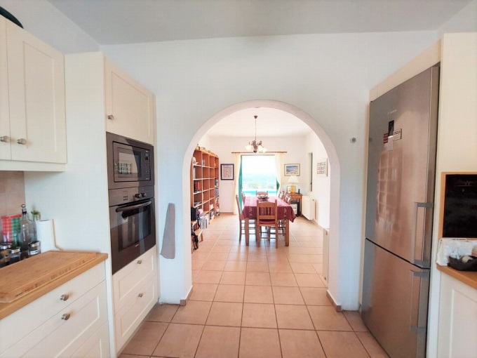Stunning 4 Bedroom Detached Villa with Pool For Sale in Kambia - 9