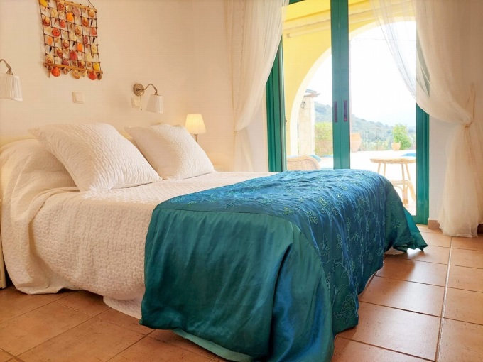 Stunning 4 Bedroom Detached Villa with Pool For Sale in Kambia - 15