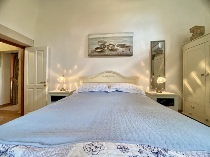 Beautifully Restored Stone Residence with Pool, Studio & Mini Tennis Court - 16