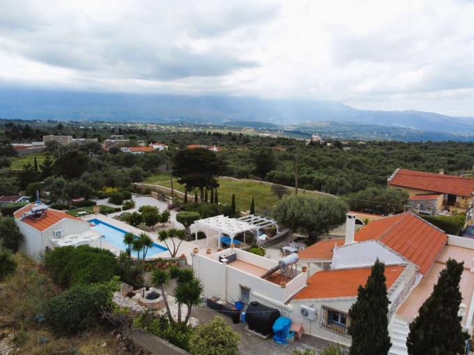 Beautifully Restored Stone Residence with Pool, Studio & Mini Tennis Court - 54