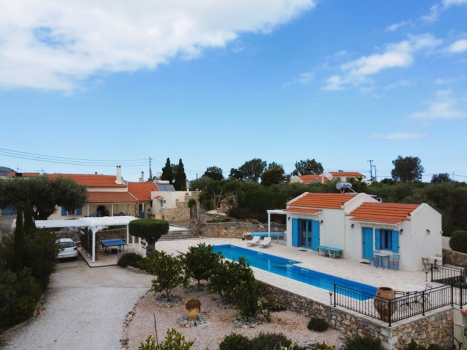 Beautifully Restored Stone Residence with Pool, Studio & Mini Tennis Court - 52
