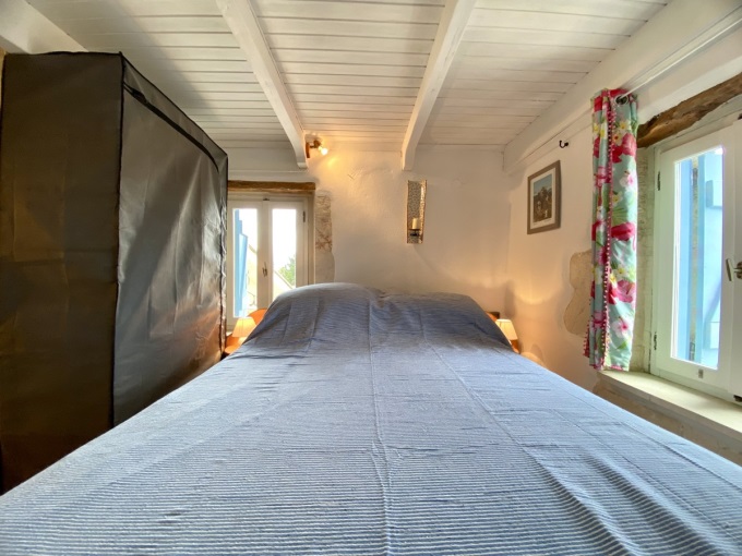 Beautifully Restored Stone Residence with Pool, Studio & Mini Tennis Court - 29