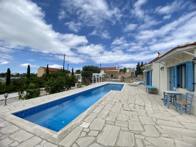 Beautifully Restored Stone Residence with Pool, Studio & Mini Tennis Court - 48