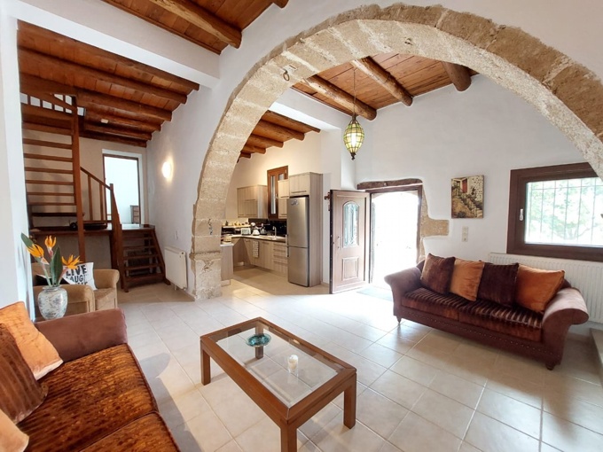 4 Bedroom Traditional Village House With Pool For Sale in Embrosneros - 2