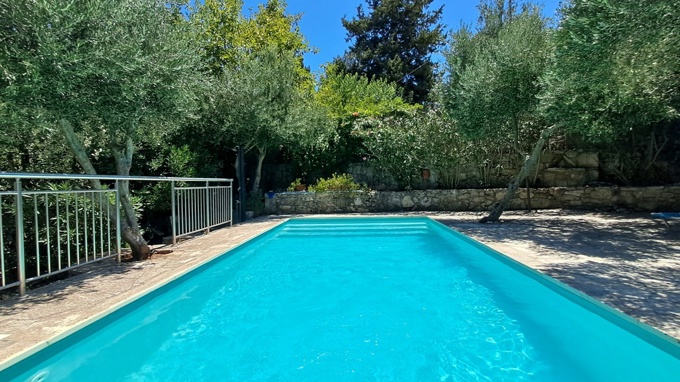 4 Bedroom Traditional Village House With Pool For Sale in Embrosneros - 6