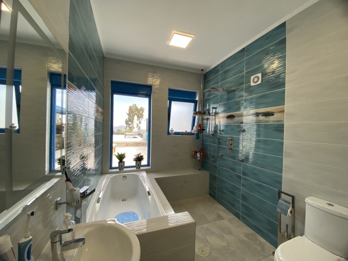 Exquisite Villa with Panoramic Sea Views, Infinity Pool, and Luxurious Features For Sale In Litsarda - 18