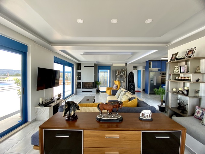 Exquisite Villa with Panoramic Sea Views, Infinity Pool, and Luxurious Features For Sale In Litsarda - 35