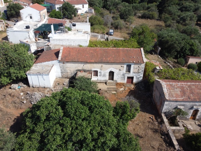 Traditional House With Beautiful Village Views - 0
