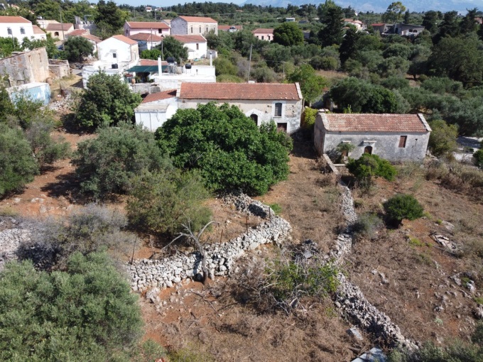 Traditional House With Beautiful Village Views - 5
