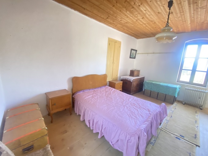 Traditional House With Beautiful Village Views - 1