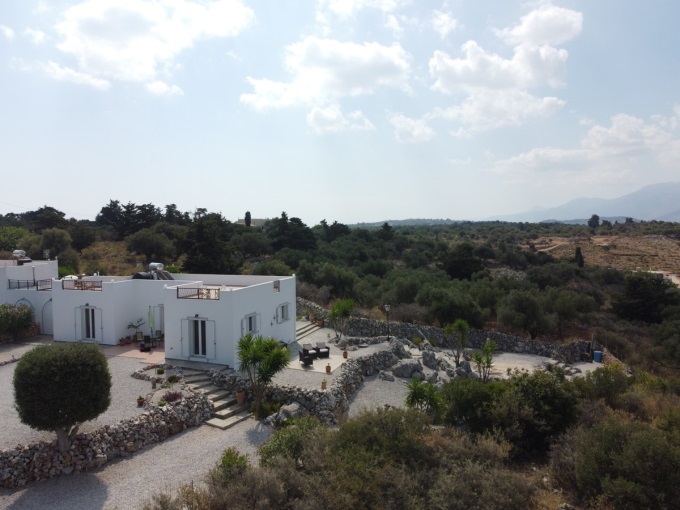Contemporary Single Level Villa with Mesmerizing Views For Sale in Drapanos - 8