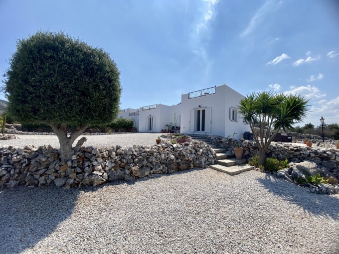 Contemporary Single Level Villa with Mesmerizing Views For Sale in Drapanos - 36