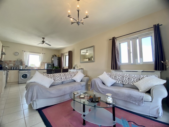Contemporary Single Level Villa with Mesmerizing Views For Sale in Drapanos - 3