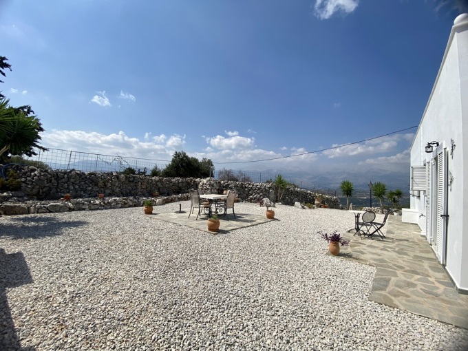 Contemporary Single Level Villa with Mesmerizing Views For Sale in Drapanos - 44