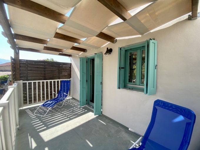 Charming 2 Bedroom Village Cottage with Courtyard Garden in a Peaceful Setting For Sale In Xerosterni - 9