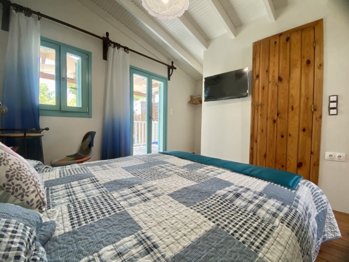 Charming 2 Bedroom Village Cottage with Courtyard Garden in a Peaceful Setting For Sale In Xerosterni - 5