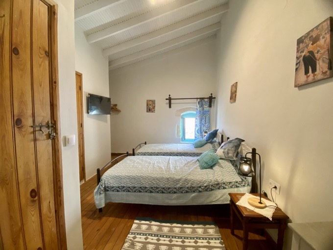 Charming 2 Bedroom Village Cottage with Courtyard Garden in a Peaceful Setting For Sale In Xerosterni - 12