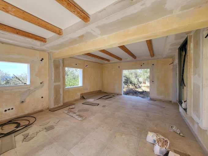 2 Unfinished Houses with Stunning Views for Sale in Sfinari - 6