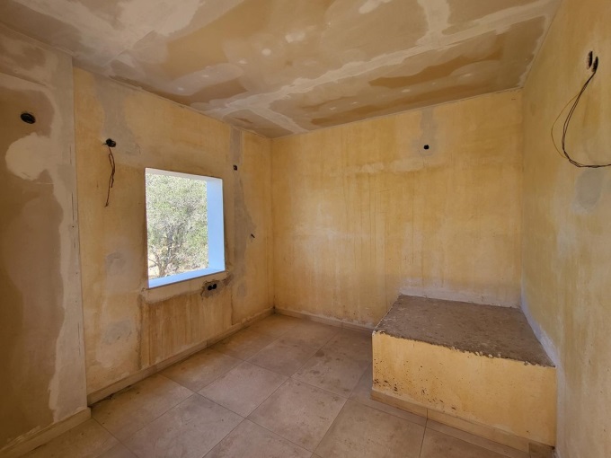 2 Unfinished Houses with Stunning Views for Sale in Sfinari - 20