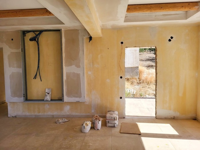 2 Unfinished Houses with Stunning Views for Sale in Sfinari - 9