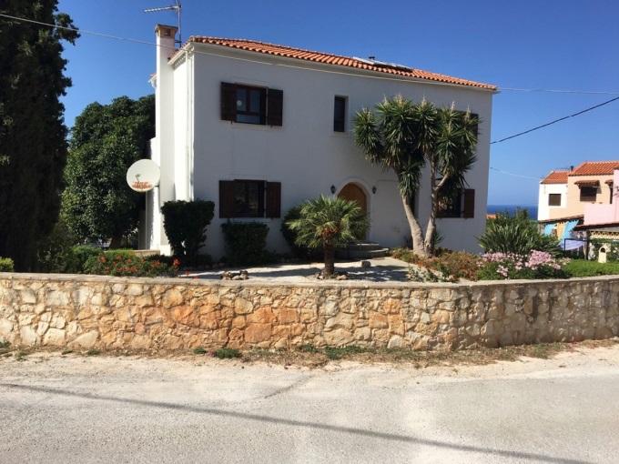 Charming Crete Retreat Seaview Villa with Comfortable Design For Sale In Plaka - 65