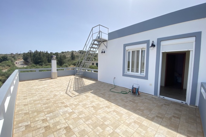 Stunning Mountain views Villa For Sale in Xirosterni - 39
