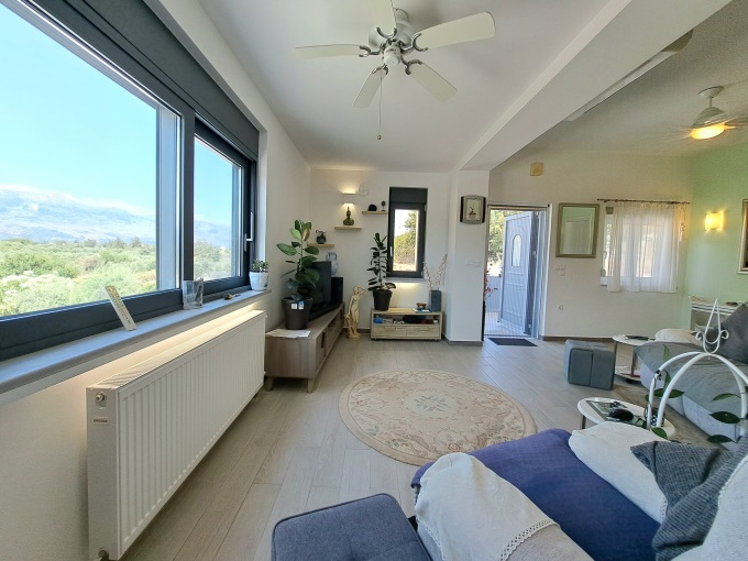 Charming Renovated House with Stunning Views Near Exopoli Village - 8