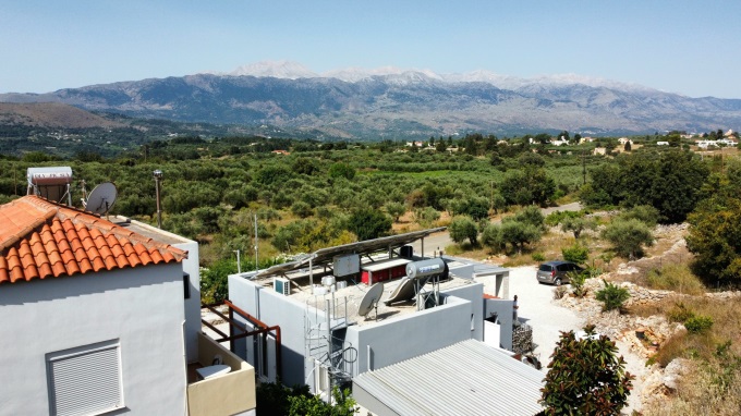 Charming Renovated House with Stunning Views Near Exopoli Village - 4