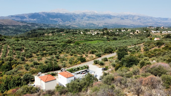 Charming Renovated House with Stunning Views Near Exopoli Village - 0