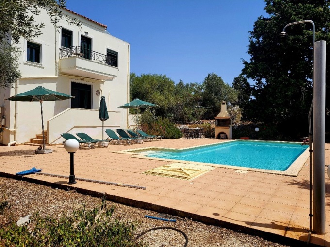 Modern Villa with Private Pool and Olive Grove For Sale in Xirosterni - 0