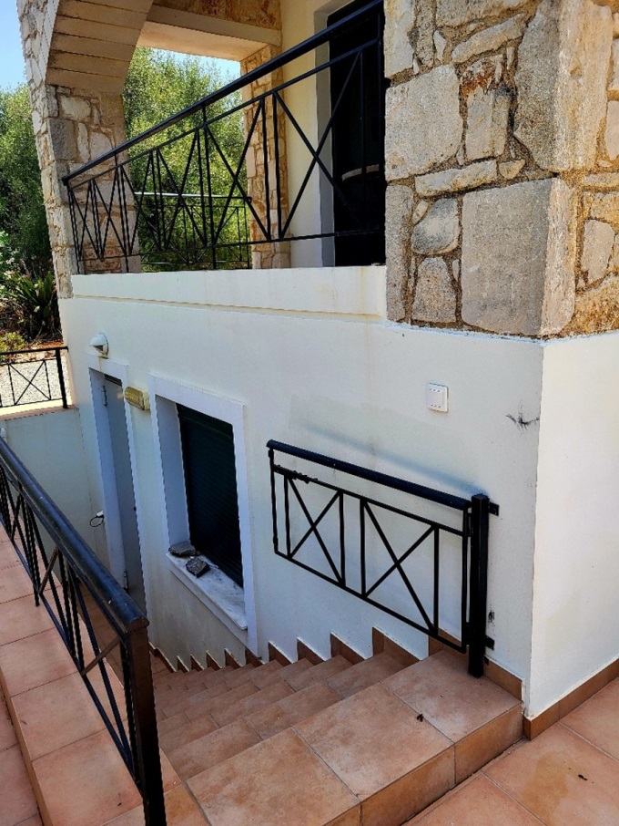 Modern Villa with Private Pool and Olive Grove For Sale in Xirosterni - 14