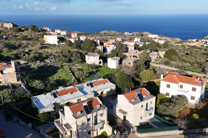 Charming Villa for Sale in Kefalas - 1
