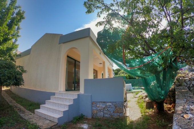 Charming Villa for Sale in Kefalas - 9