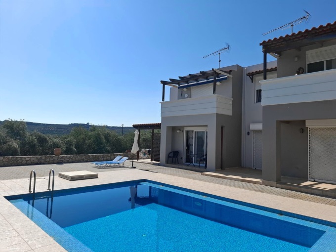 Charming 1 Bedroom Apartment with Pool For Sale in Tavronitis, Chania - 23