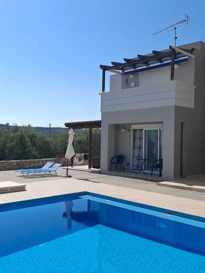 Charming 1 Bedroom Apartment with Pool For Sale in Tavronitis, Chania - 5