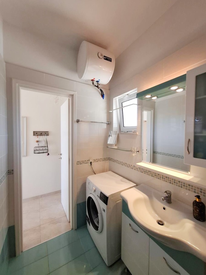 Charming 1 Bedroom Apartment with Pool For Sale in Tavronitis, Chania - 17