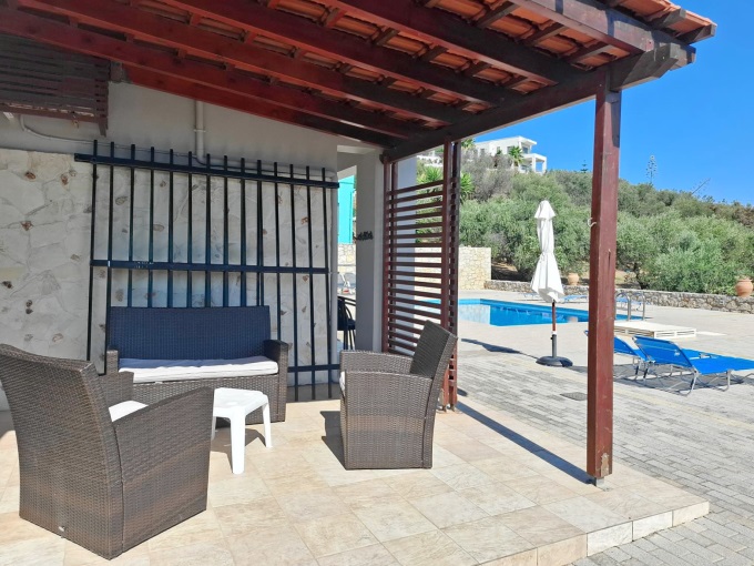 Charming 1 Bedroom Apartment with Pool For Sale in Tavronitis, Chania - 19