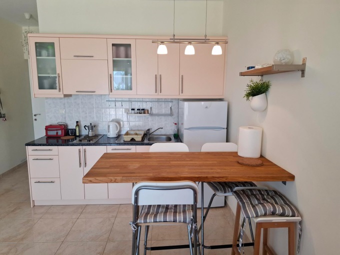 Charming 1 Bedroom Apartment with Pool For Sale in Tavronitis, Chania - 10