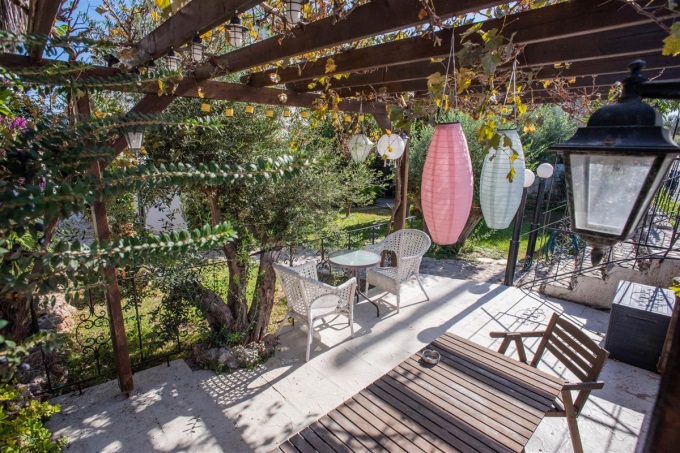 Great Property with Pool and Stunning Sea Views For Sale in Tavronitis - 8