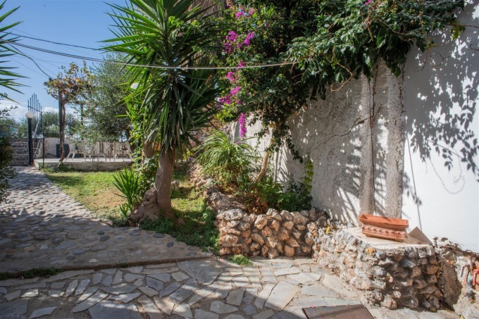 Great Property with Pool and Stunning Sea Views For Sale in Tavronitis - 32