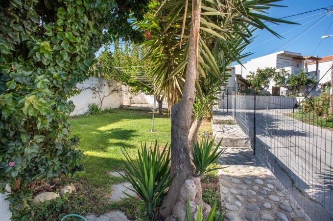 Great Property with Pool and Stunning Sea Views For Sale in Tavronitis - 43
